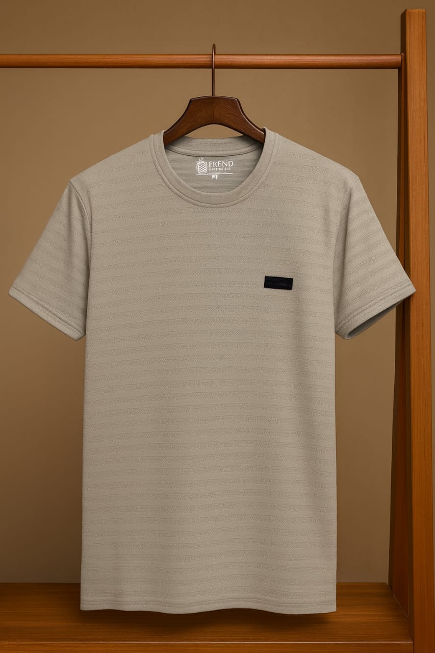 > Light gray jacquard knit T-shirt for men with textured fabric, regular fit, on hanger – HOODIX apparel


